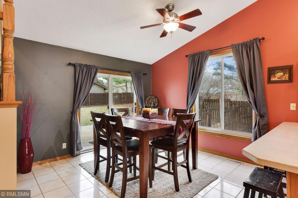 24705 Amlee Road Shorewood, MN 55331 - Photo 6 of 23