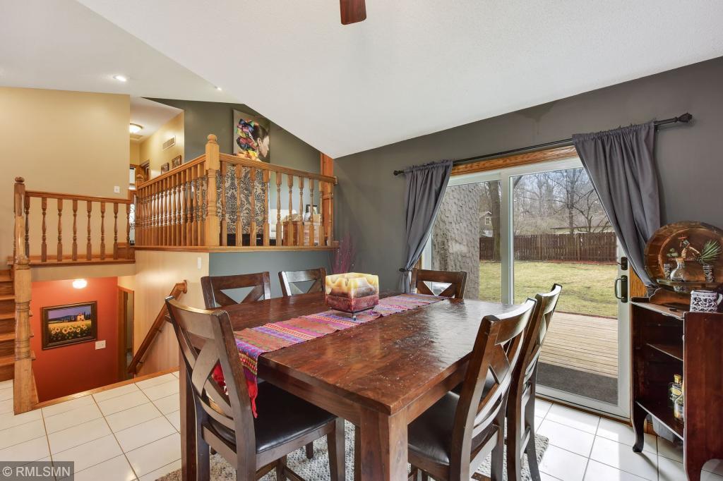 24705 Amlee Road Shorewood, MN 55331 - Photo 8 of 23