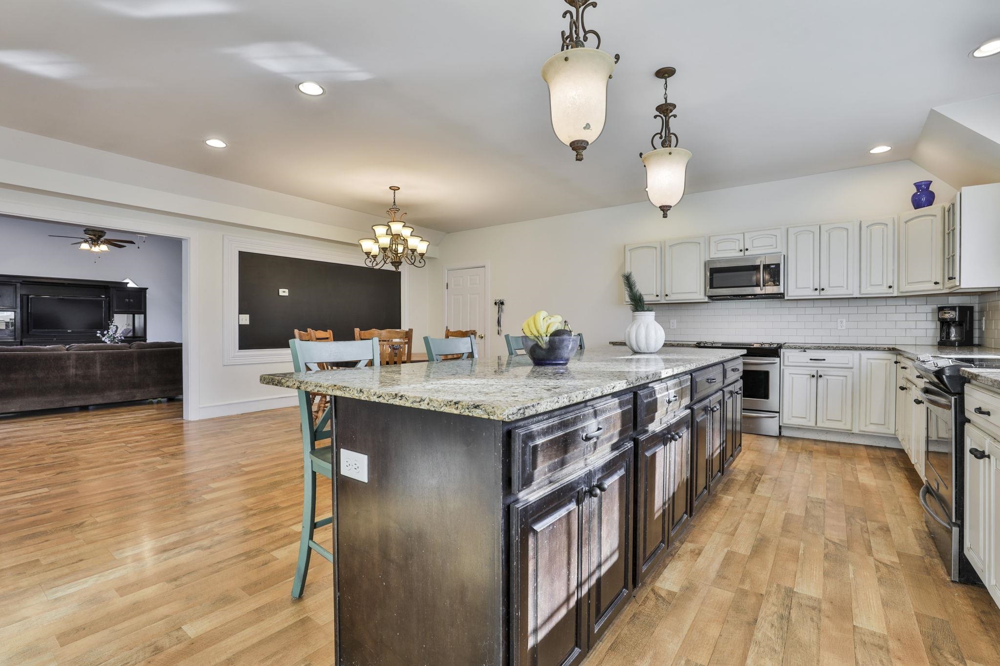 207 Oak Ridge Road Plaistow, NH 03865 - Photo 15 of 58