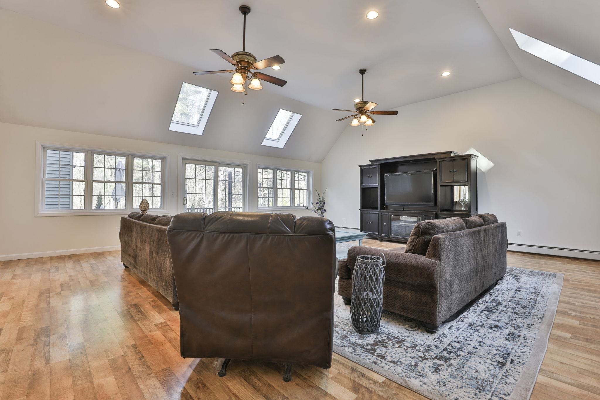 207 Oak Ridge Road Plaistow, NH 03865 - Photo 23 of 58