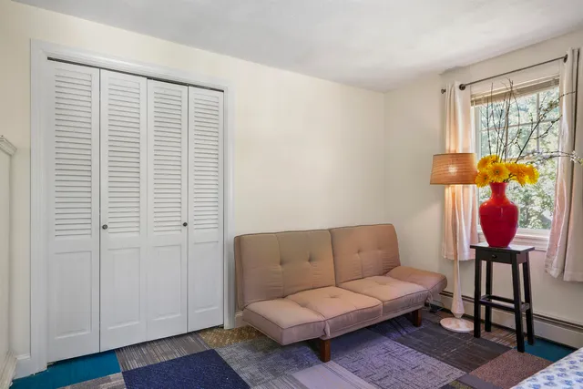 $899,900 | 207 Oak Ridge Road, Plaistow, NH 03865