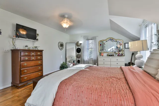 $899,900 | 207 Oak Ridge Road, Plaistow, NH 03865