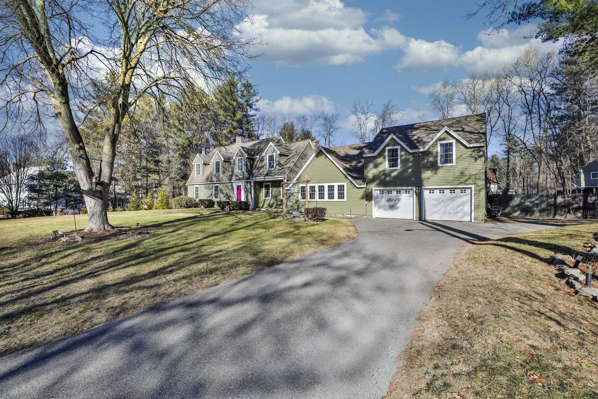 207 Oak Ridge Road Plaistow, NH 03865 - Photo 7 of 58