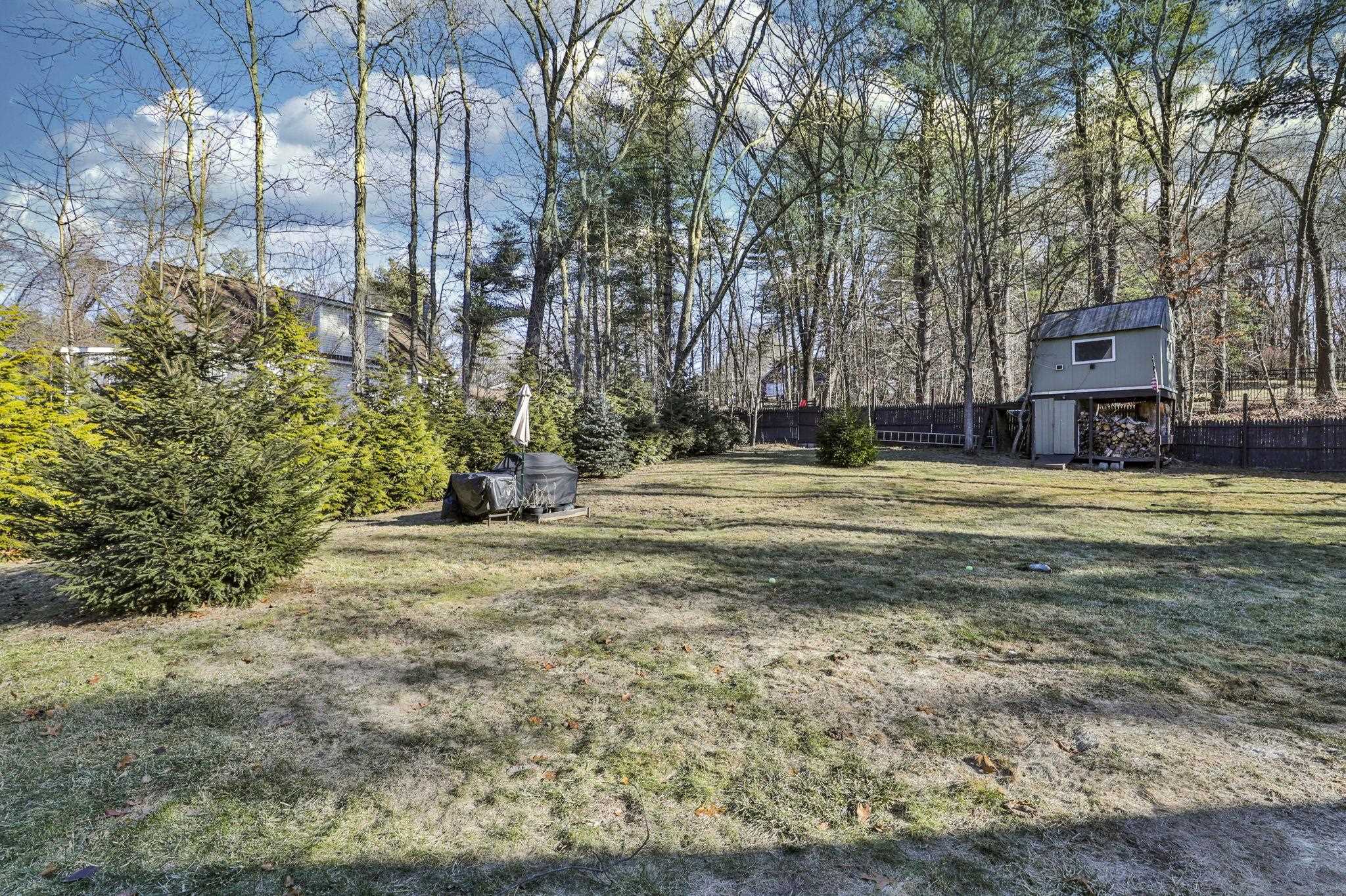 207 Oak Ridge Road Plaistow, NH 03865 - Photo 9 of 58