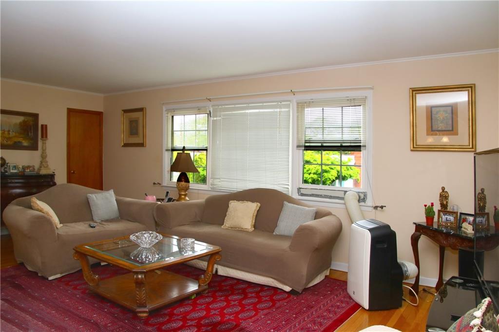 60 Reno Avenue Staten Island, NY 10306 - Photo 2 of 26 Gallery Image 2