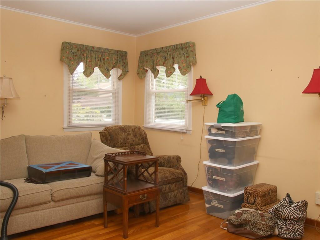60 Reno Avenue Staten Island, NY 10306 - Photo 17 of 26 Gallery Image 17