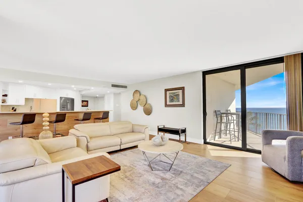 $7,000 | 5420 North Ocean Drive, Unit 506, Singer Island, FL 33404