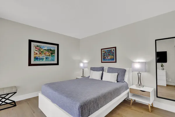 $7,000 | 5420 North Ocean Drive, Unit 506, Singer Island, FL 33404