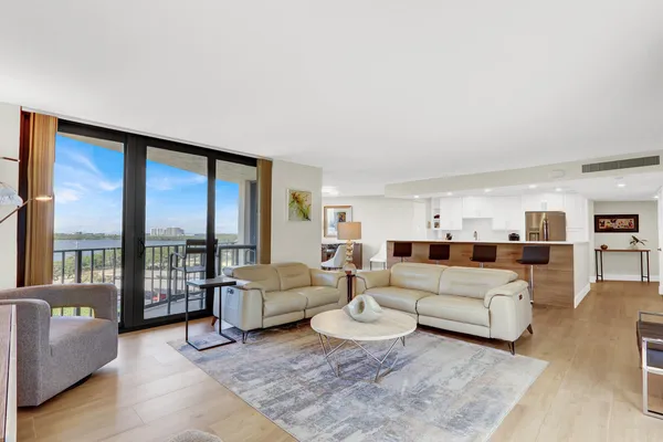 $7,000 | 5420 North Ocean Drive, Unit 506, Singer Island, FL 33404