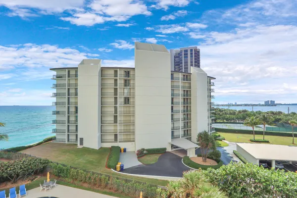 $7,000 | 5420 North Ocean Drive, Unit 506, Singer Island, FL 33404