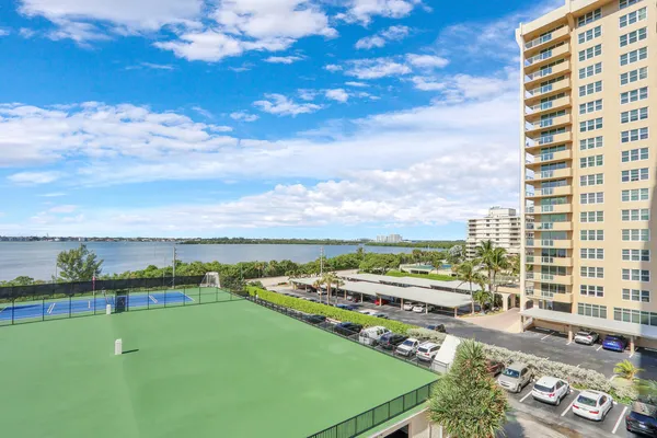 $7,000 | 5420 North Ocean Drive, Unit 506, Singer Island, FL 33404