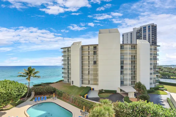 $7,000 | 5420 North Ocean Drive, Unit 506, Singer Island, FL 33404