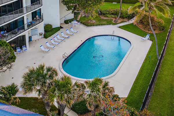 $7,000 | 5420 North Ocean Drive, Unit 506, Singer Island, FL 33404