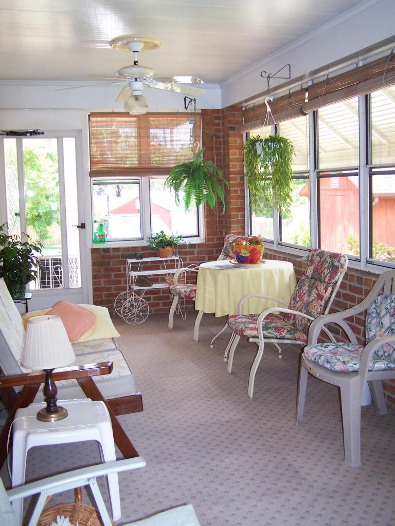 5704 Littleton Road Roanoke, VA 24012 - Photo 16 of 17 Florida Room