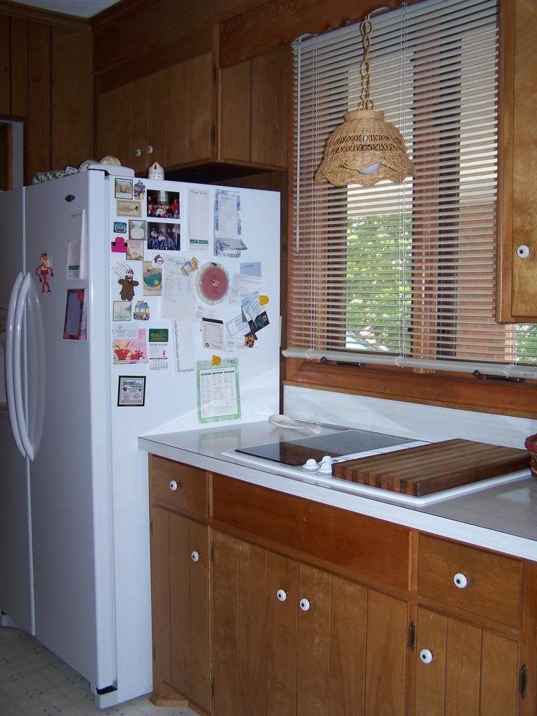5704 Littleton Road Roanoke, VA 24012 - Photo 9 of 17 Kitchen
