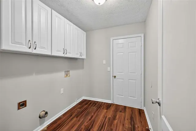 a view of room with washer and dryer