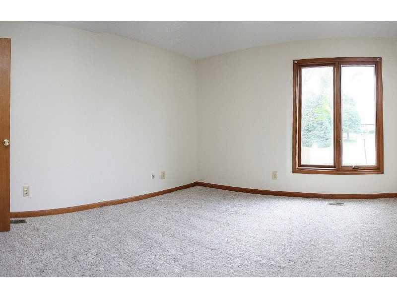 12567 Brompton Road Carmel, IN 46033 - Photo 14 of 24 Gallery Image 14