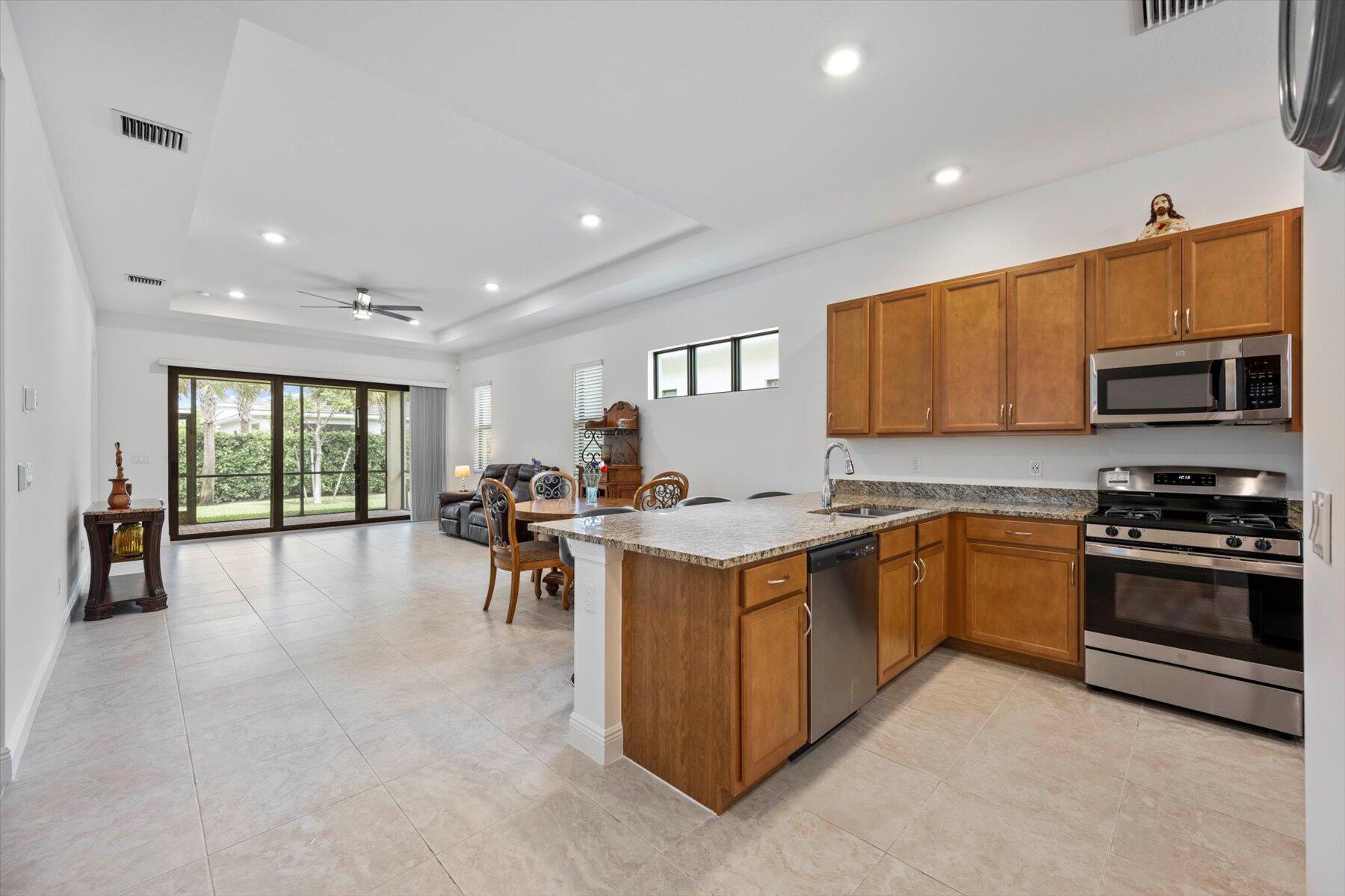 5409 Santa Rosa Lane Westlake, FL 33470 - Photo 6 of 62 11-DSC_9893