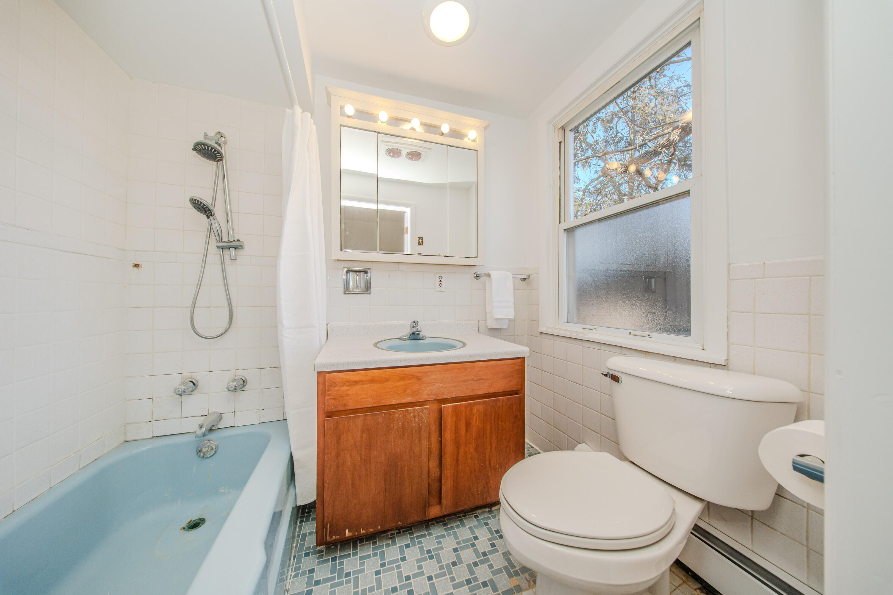 7130 Platt Road Saline, MI 48176 - Photo 14 of 79 Bath 1