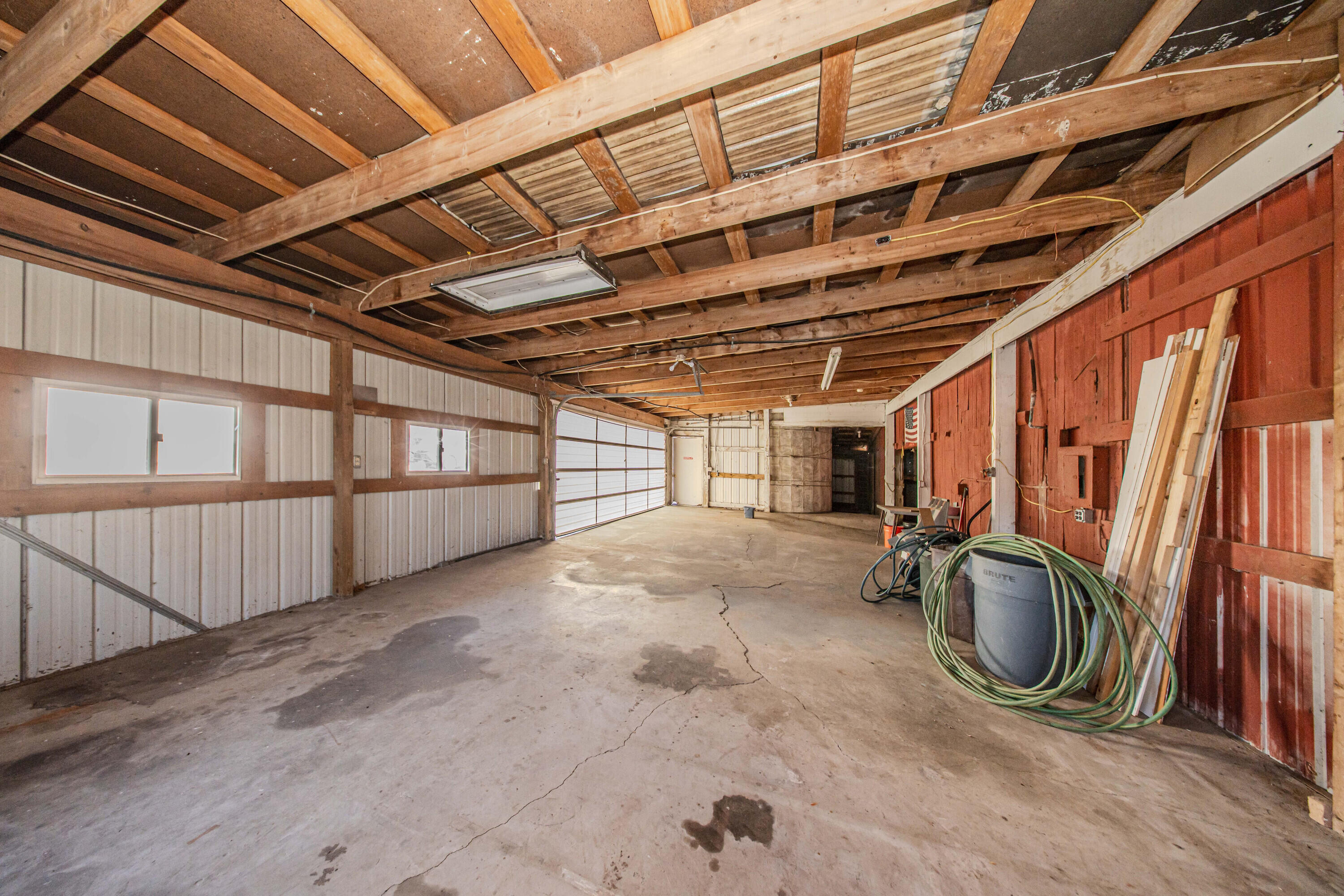 7130 Platt Road Saline, MI 48176 - Photo 47 of 79 Red Barn Front room