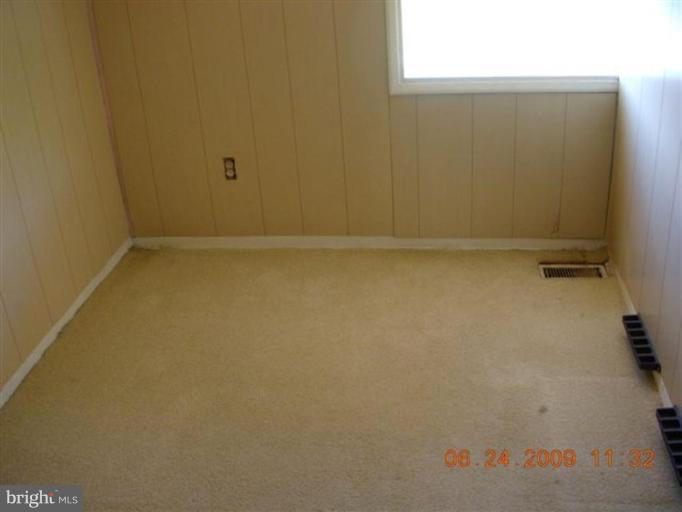 2724 Yarnall Road Halethorpe, MD 21227 - Photo 5 of 7 Bedroom #1