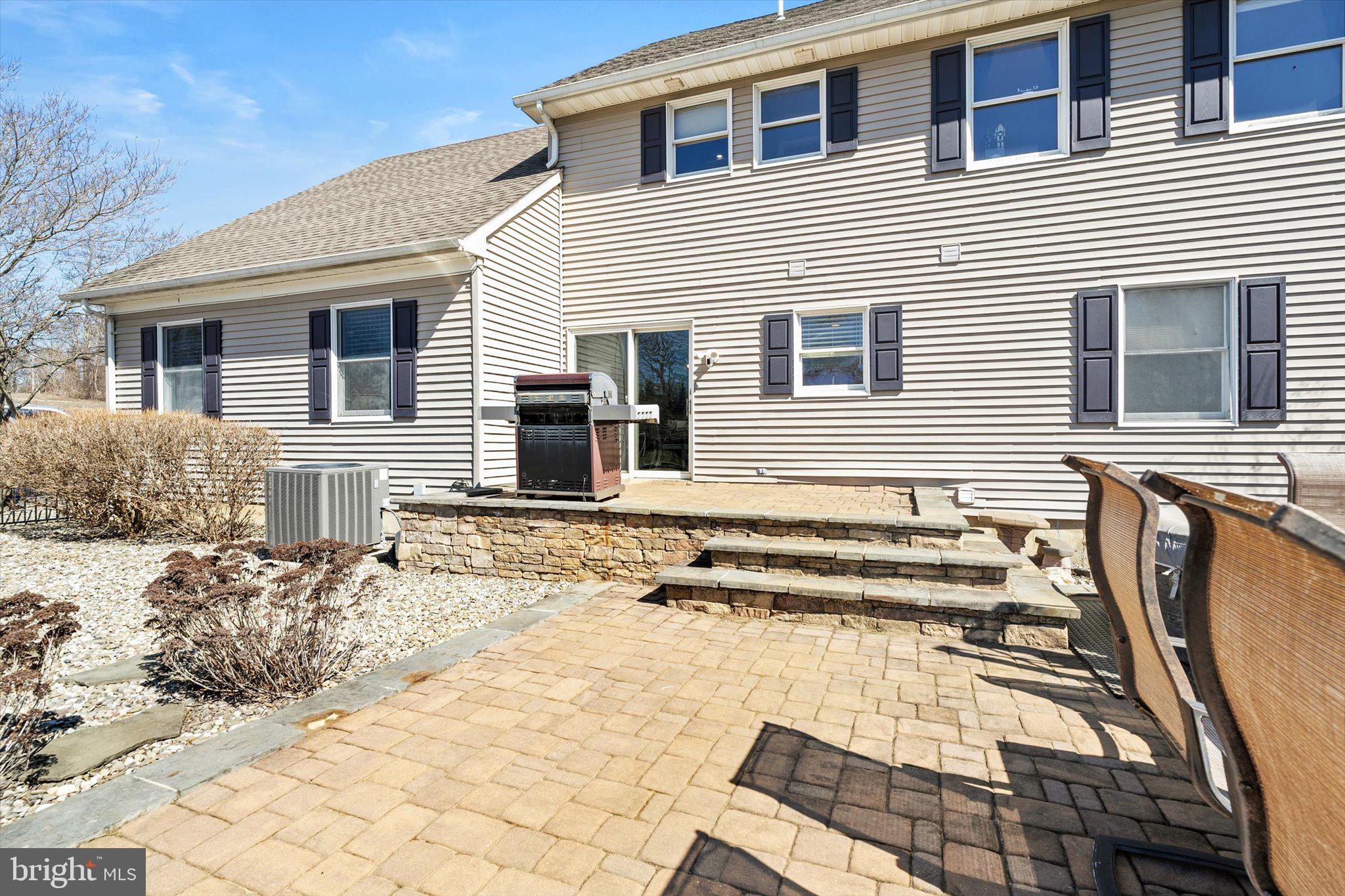 756 Province Line Road Allentown, NJ 08501 - Photo 34 of 41 a backyard of a house