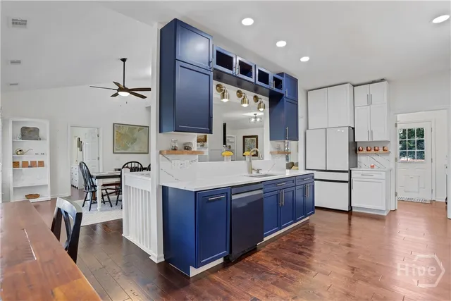 $600,000 | 4 East Back Street, Savannah, GA 31419