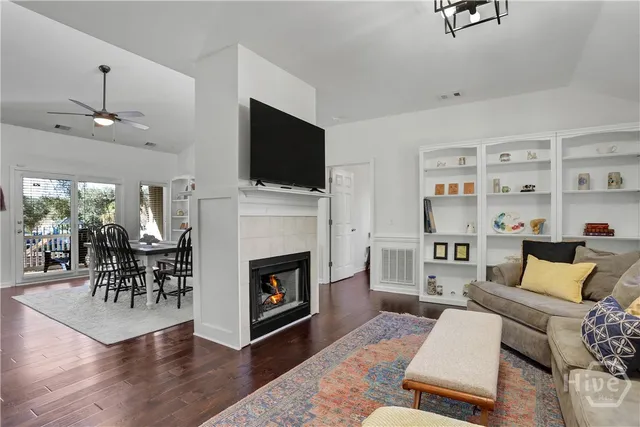 $600,000 | 4 East Back Street, Savannah, GA 31419