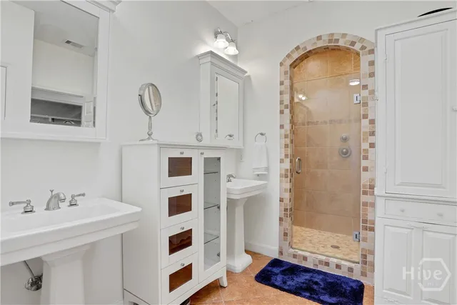 $600,000 | 4 East Back Street, Savannah, GA 31419