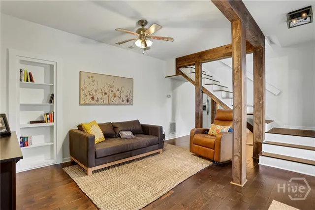 $600,000 | 4 East Back Street, Savannah, GA 31419