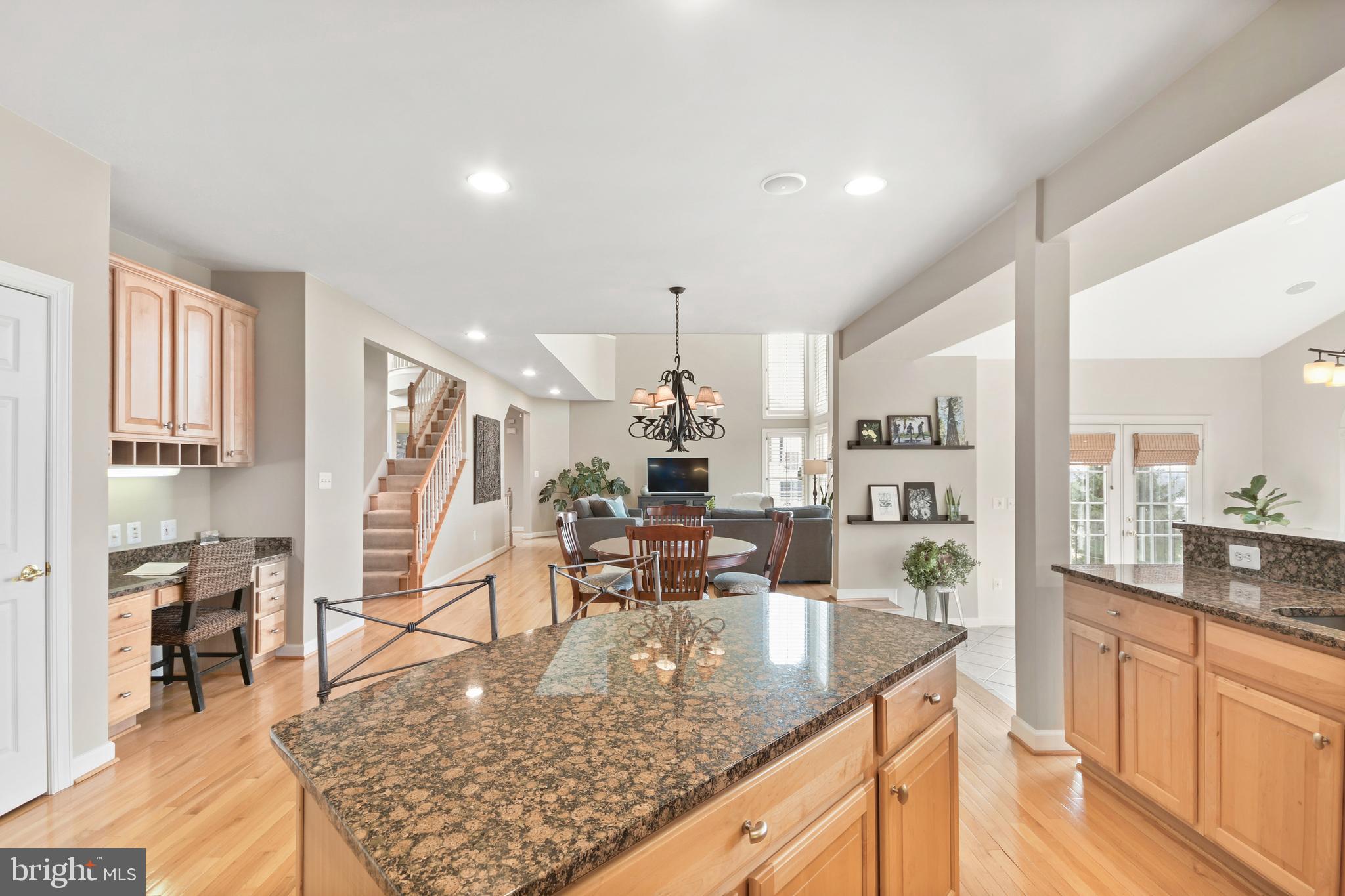 25122 Vista Ridge Road Laytonsville, MD 20882 - Photo 33 of 70 Kitchen open concept