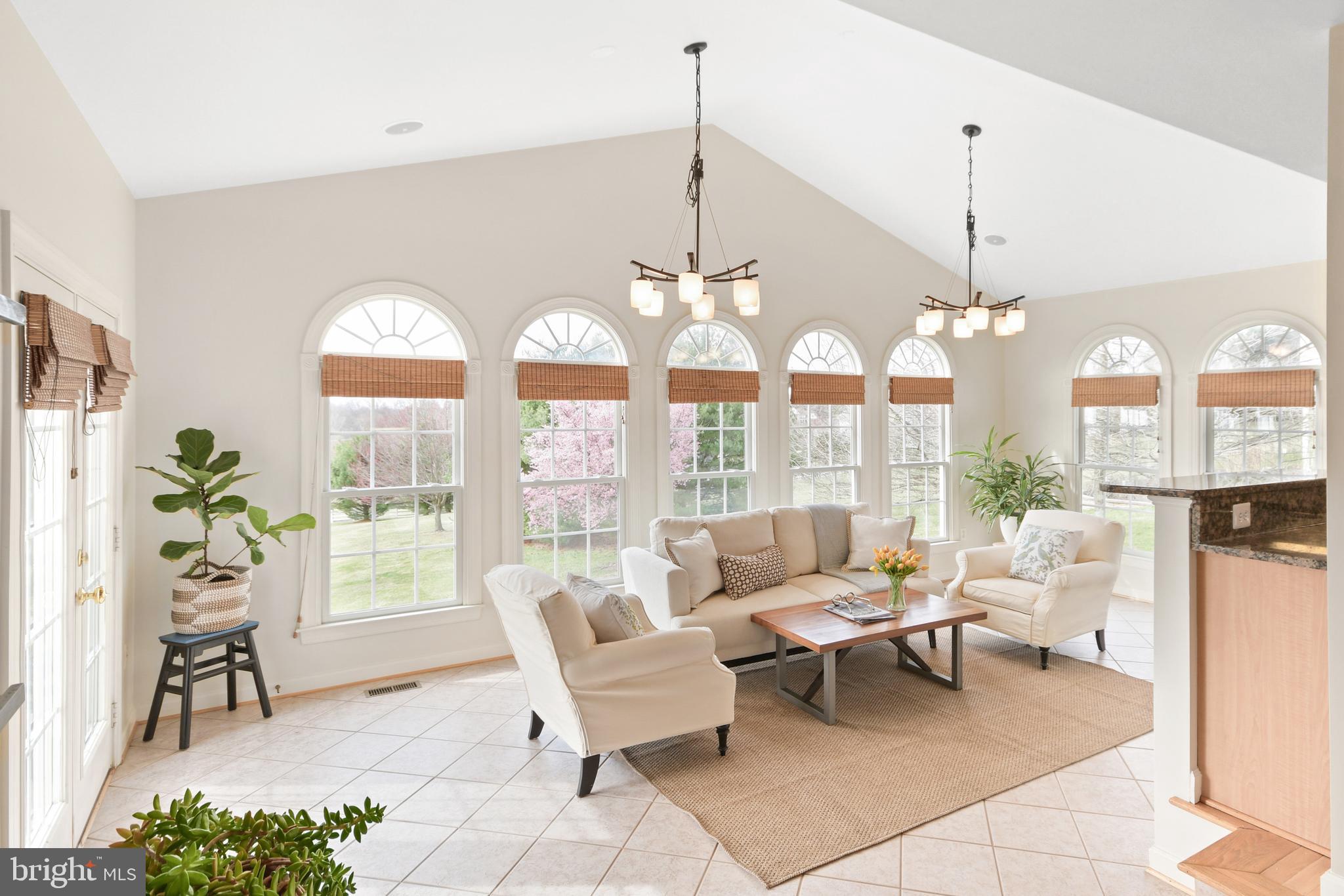 25122 Vista Ridge Road Laytonsville, MD 20882 - Photo 34 of 70 Sunroom