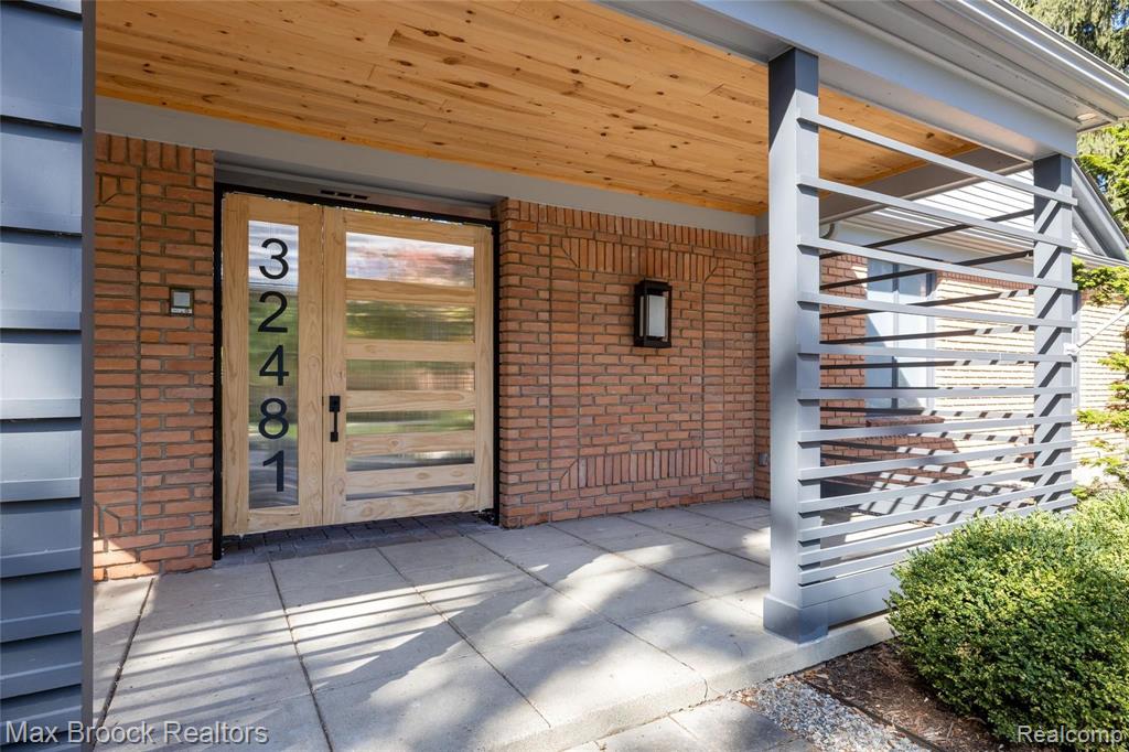 32481 Evergreen Road Beverly Hills, MI 48025 - Photo 5 of 57