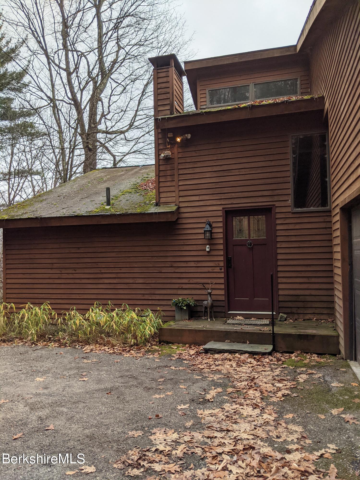 91 William Holmes Road Becket, MA 01223 - Photo 5 of 46 PXL_20201212_150004347