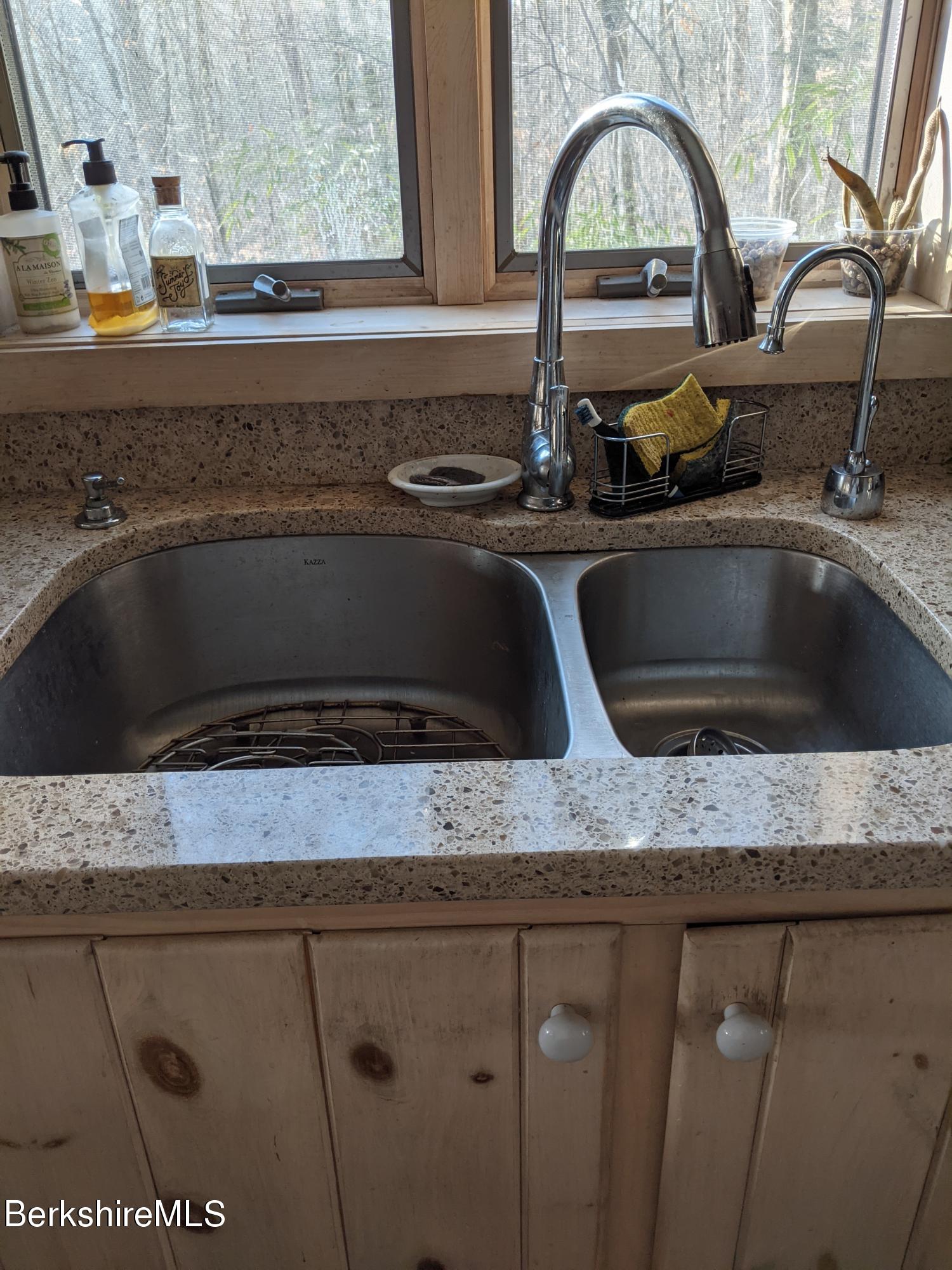 91 William Holmes Road Becket, MA 01223 - Photo 9 of 46 PXL_20201221_185623982