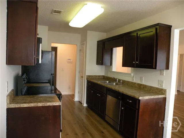 $2,200 | 147 Brianna Circle, Savannah, GA 31419