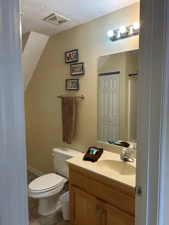 $2,250 | 2615 Rolling River Drive, Hiawassee, GA 30546