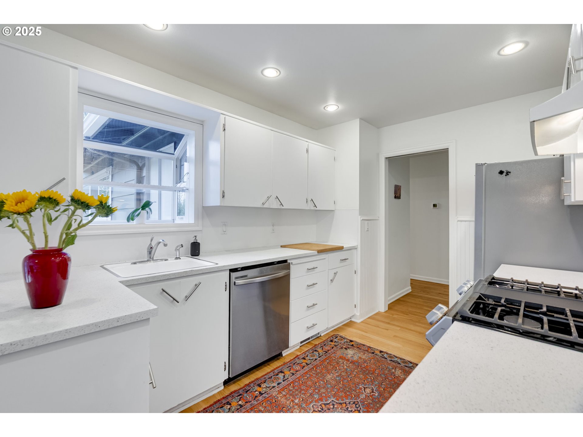 4426 Southwest Pendleton Street Portland, OR 97221 - Photo 16 of 41 Gallery Image 16