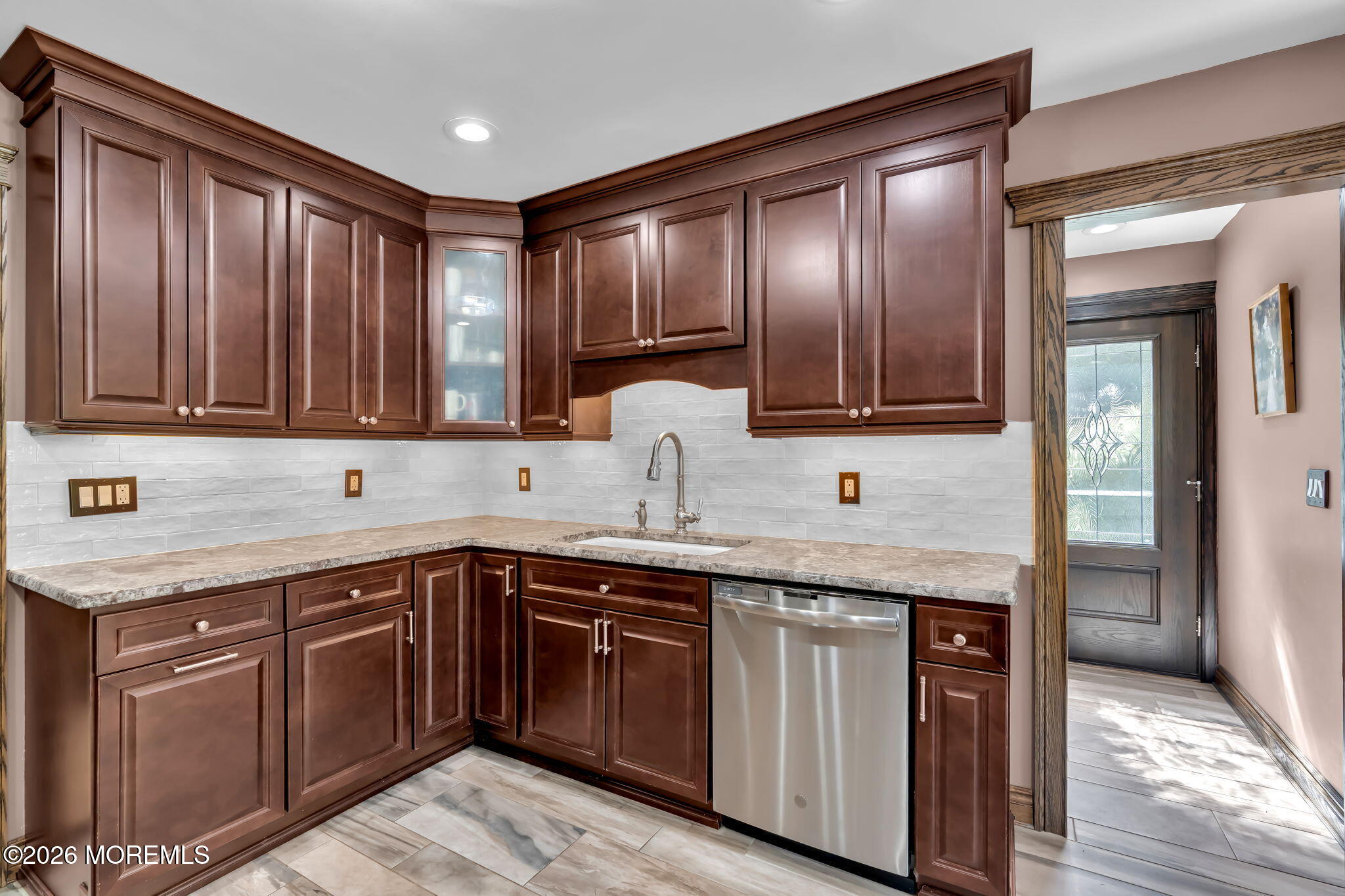 12 Briarhill Road Holmdel, NJ 07733 - Photo 6 of 49 24-web-or-mls-DSC08517