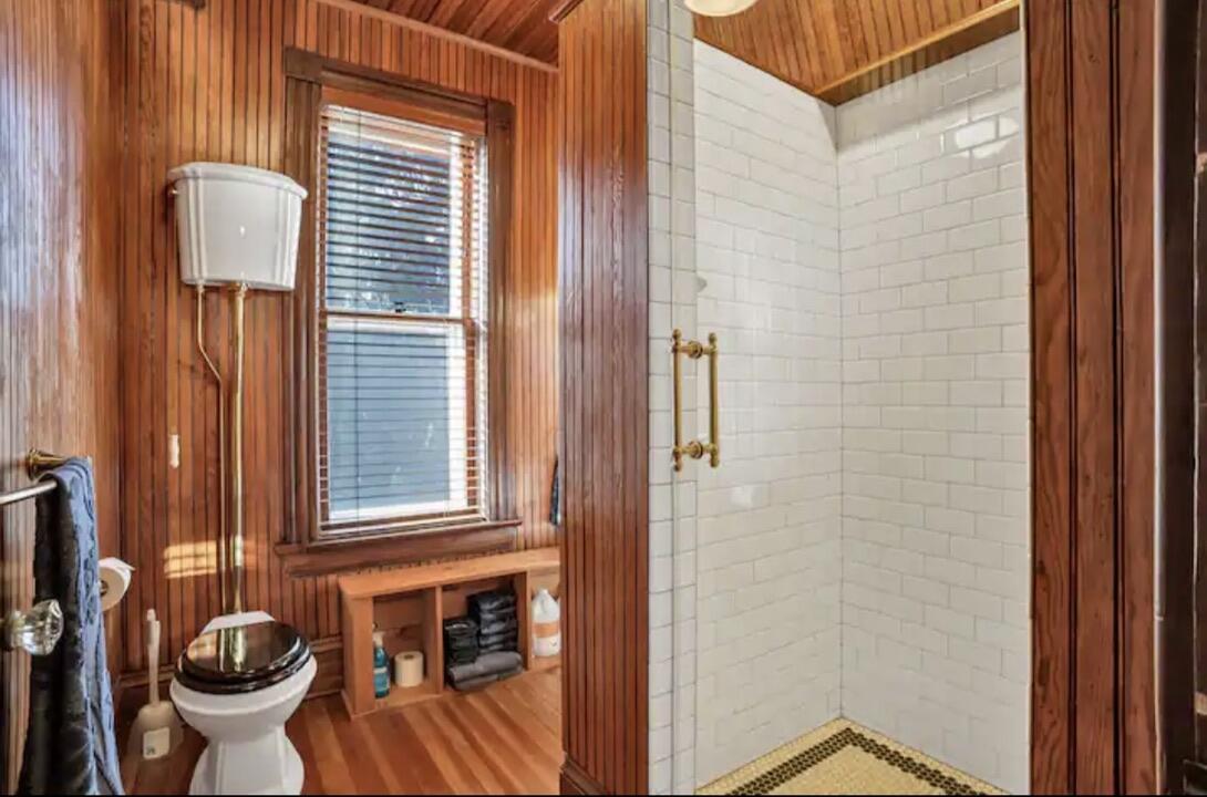 1520 College Avenue Racine, WI 53403 - Photo 24 of 36 Full Bath 3