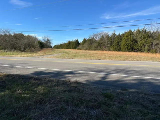 $795,000 | 1 Lynchburg Highway, Fayetteville, TN 37334