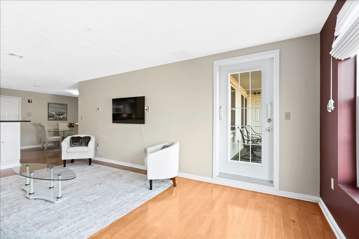 96 River Road, Unit 207 Manchester, NH 03104 - Photo 12 of 38 Gallery Image 12