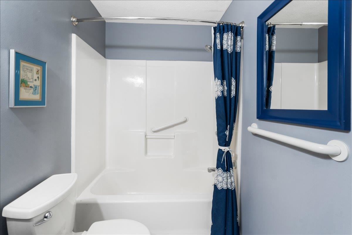 96 River Road, Unit 207 Manchester, NH 03104 - Photo 19 of 38 Gallery Image 19