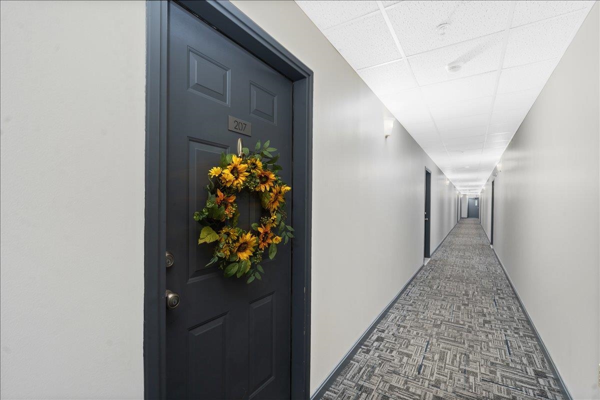 96 River Road, Unit 207 Manchester, NH 03104 - Photo 27 of 38 Gallery Image 27
