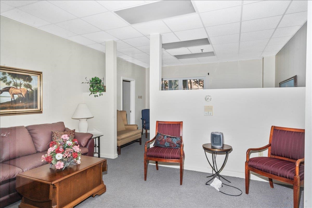 96 River Road, Unit 207 Manchester, NH 03104 - Photo 30 of 38 Gallery Image 30