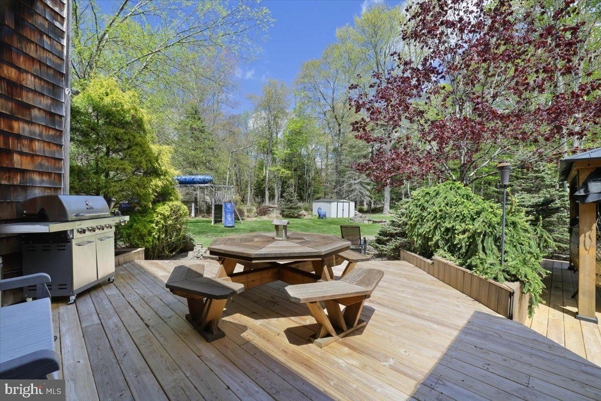 187 Saw Mill Road Pocono Lake, PA 18347 - Photo 20 of 85