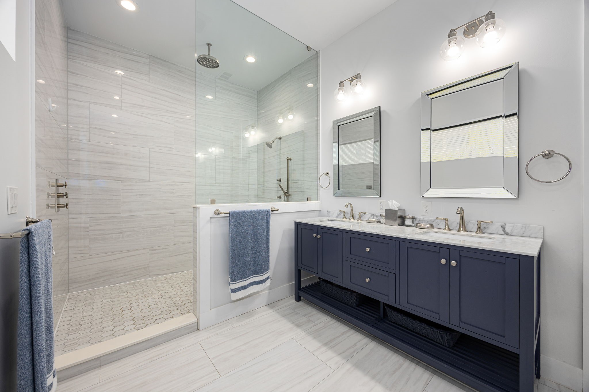 1906 Swift Boulevard Houston, TX 77030 - Photo 25 of 47 Marble countertops