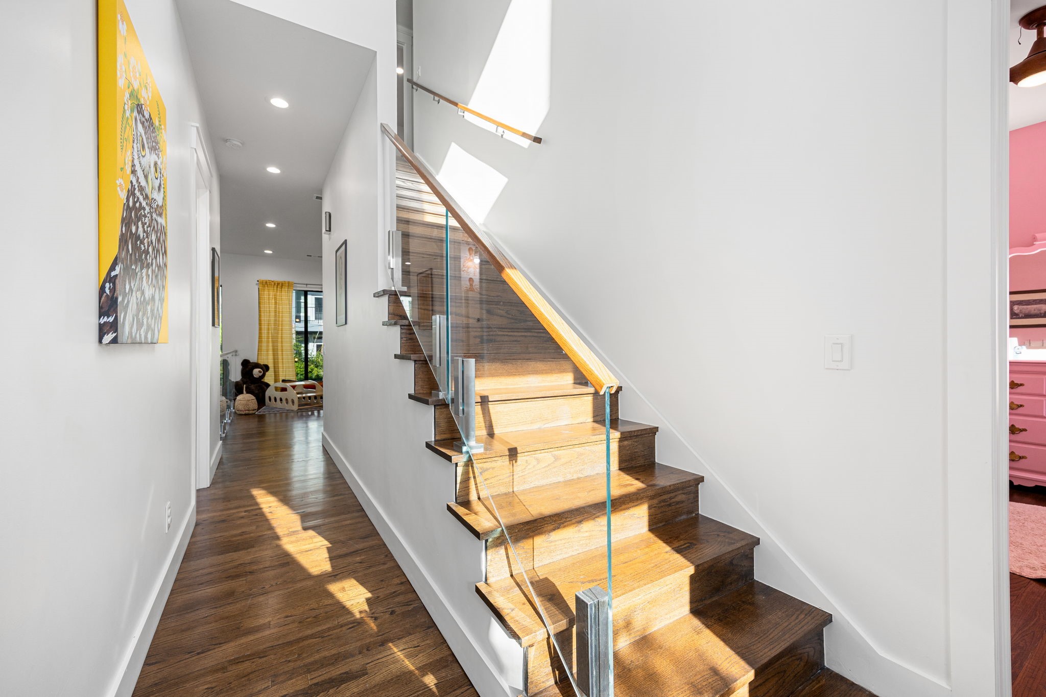 1906 Swift Boulevard Houston, TX 77030 - Photo 31 of 47 Natural light floods the house!