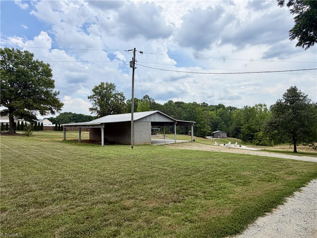 2935 Boones Cave Road Lexington, NC 27295 - Photo 6 of 37