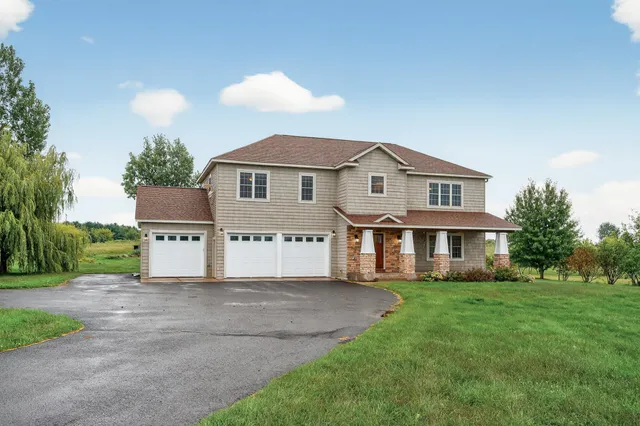 $575,000 | 1318 146th Avenue, New Richmond, WI 54017